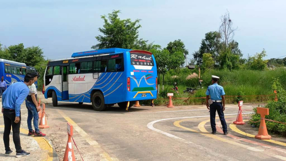 वीरगन्जमा सवारी लाइसेन्सको ट्रायल परीक्षामा अख्तियारको निगरानी