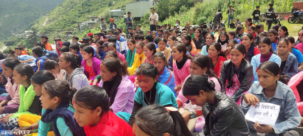 कालीकोटमा बालविवाहविरुद्ध बाल सम्मेलन