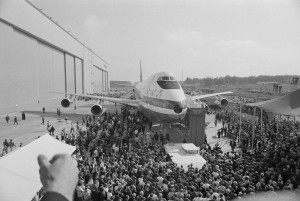 आजकै दिन : बोइङ-७४७ को पहिलो उडान