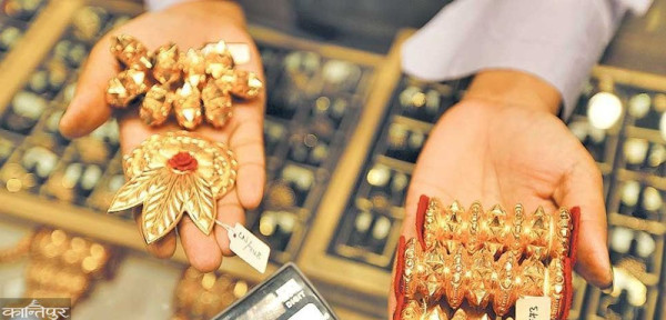 लमजुङमा सुन चोरी आरोपमा युवती पक्राउ