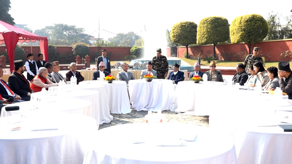 दलहरूलाई राष्ट्रपतिको आग्रह : संविधानले दिएको अधिकार कानुनद्वारा व्यवस्थित गर्नुपर्छ